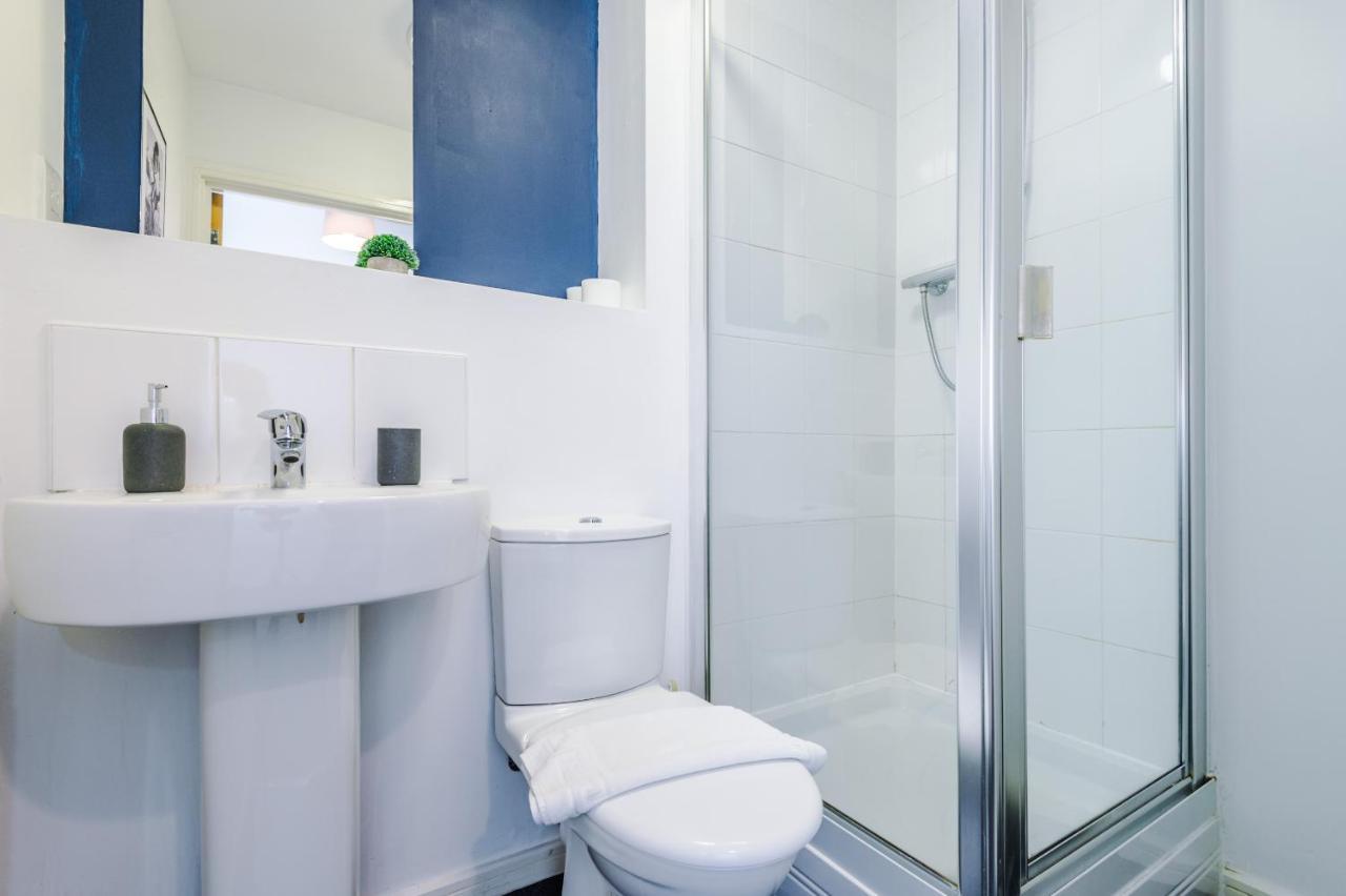 2 Bed Apartment With Balcony Private Parking Near Etihad Stadium, Coop Live Manchester Eksteriør billede