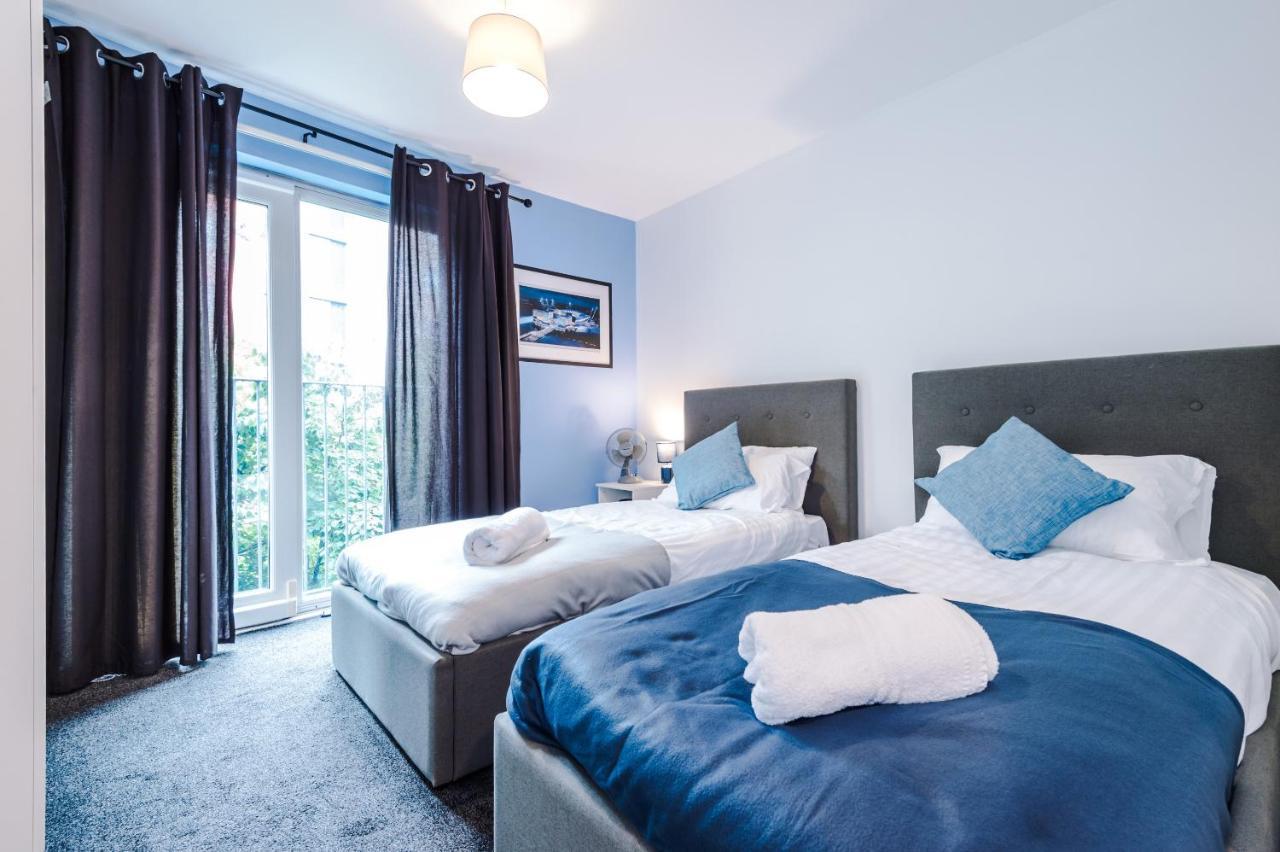 2 Bed Apartment With Balcony Private Parking Near Etihad Stadium, Coop Live Manchester Eksteriør billede
