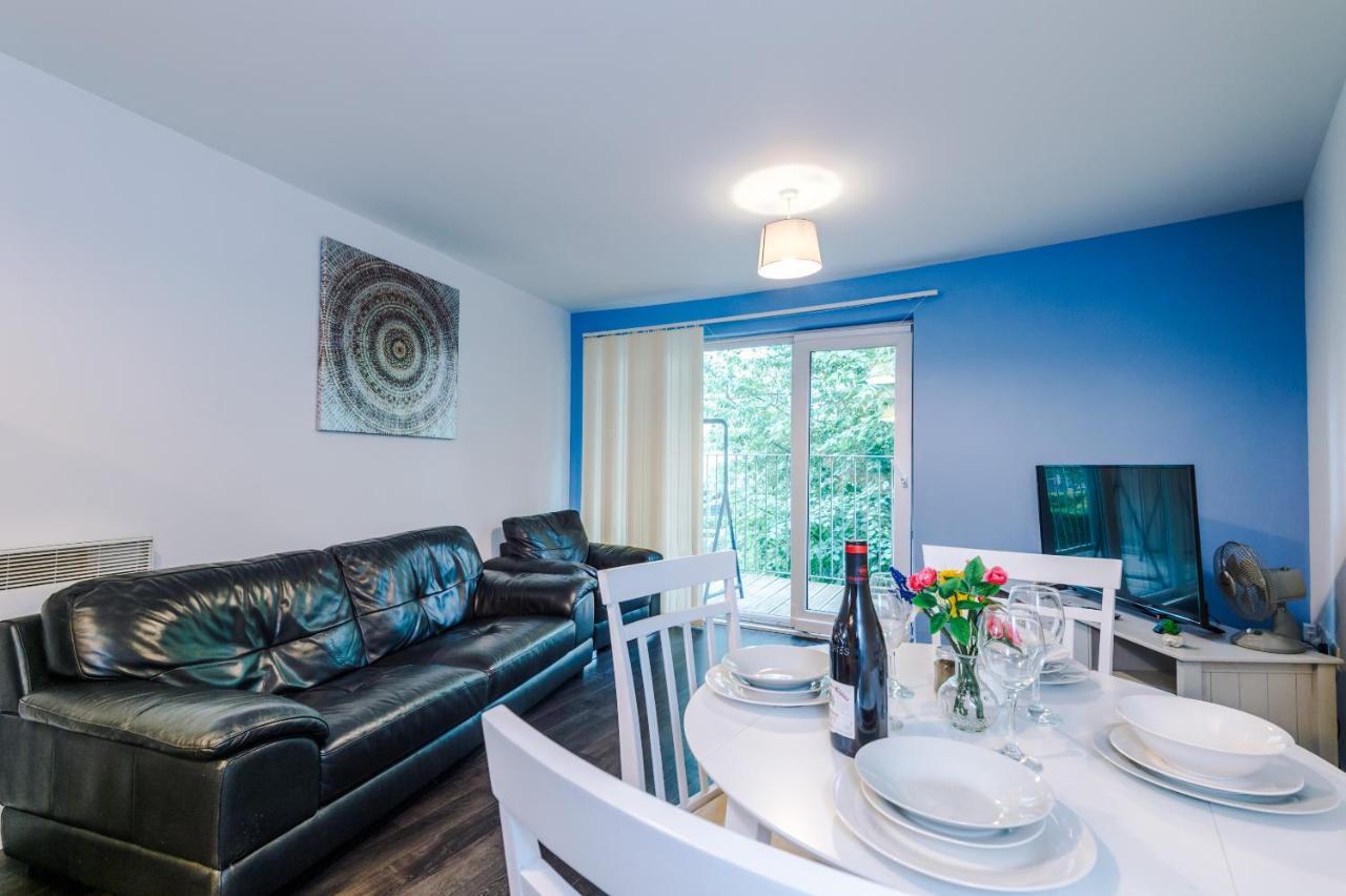 2 Bed Apartment With Balcony Private Parking Near Etihad Stadium, Coop Live Manchester Eksteriør billede