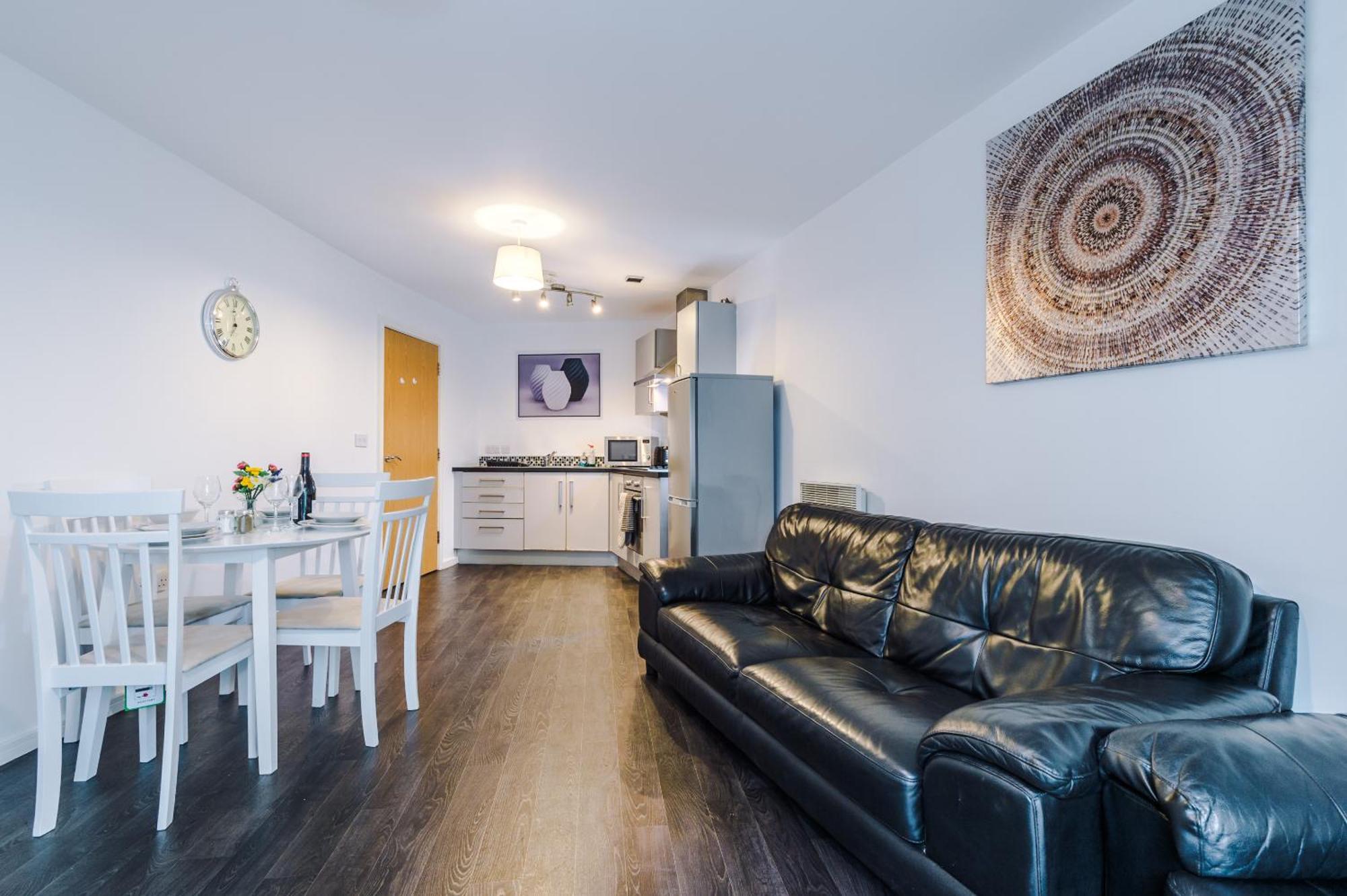 2 Bed Apartment With Balcony Private Parking Near Etihad Stadium, Coop Live Manchester Eksteriør billede